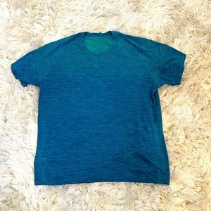 Lululemon Metal Vent Tech top